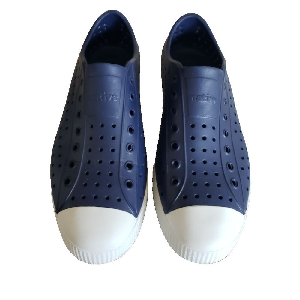 Native Jefferson Slip On Shoes Men's Size 11 Navy Boat Water Rubber Sneakers